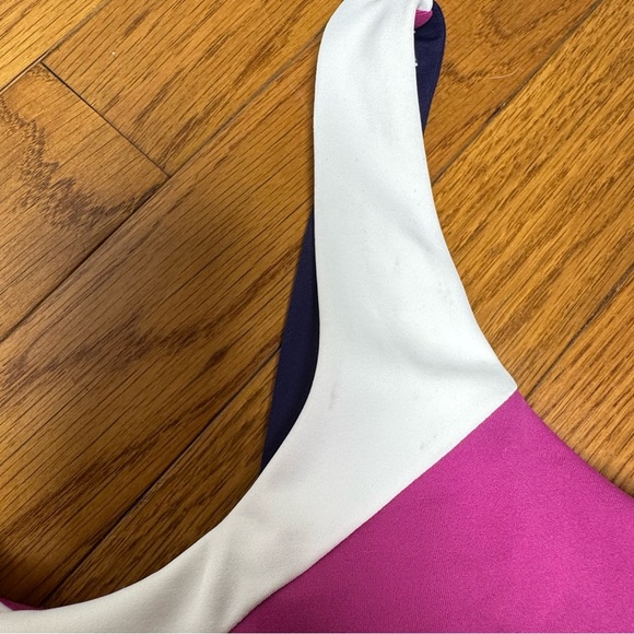 Wilo Color Block Scoop Sports Bra Navy Pink XS NEW - Picture 3 of 9